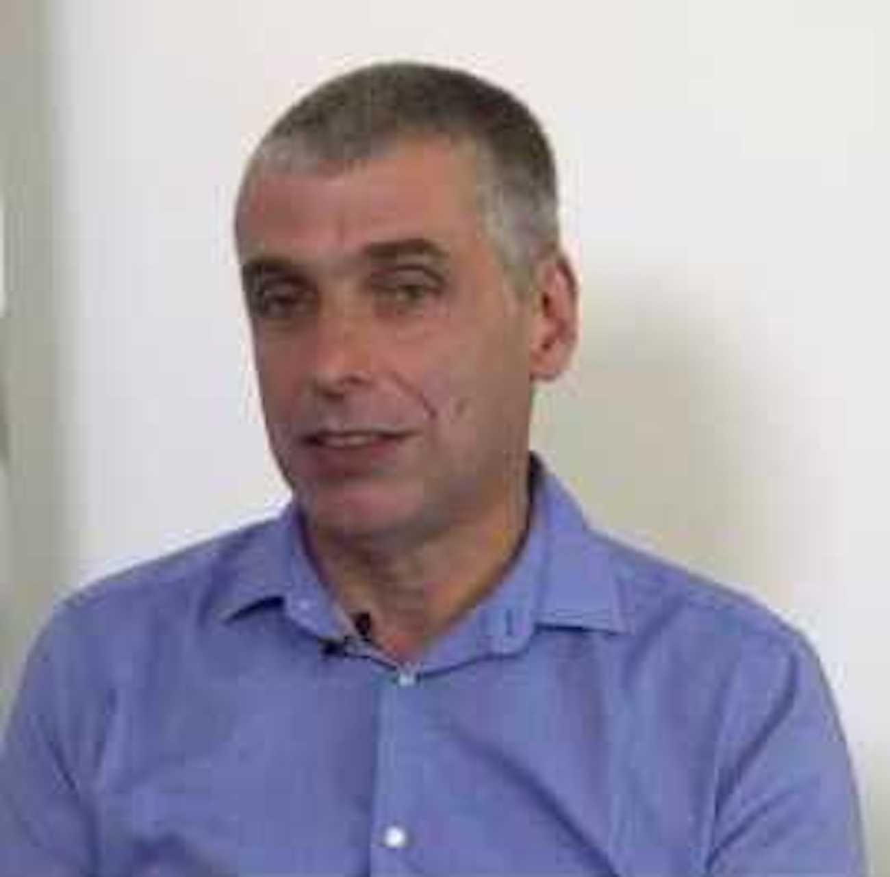 Peter Simmonds